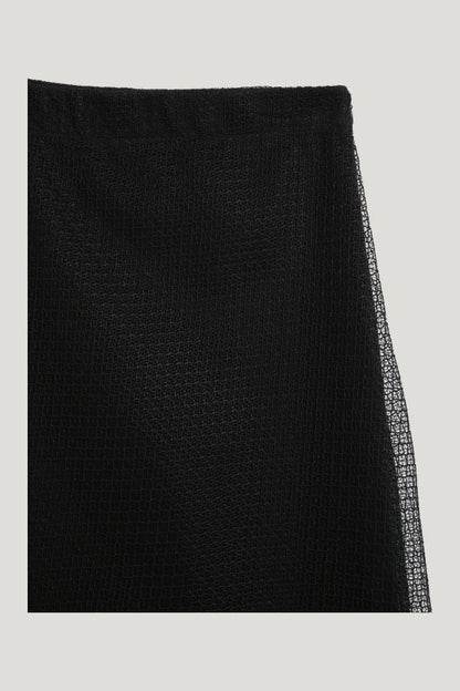 Espoir Mesh Skirt — carry 3