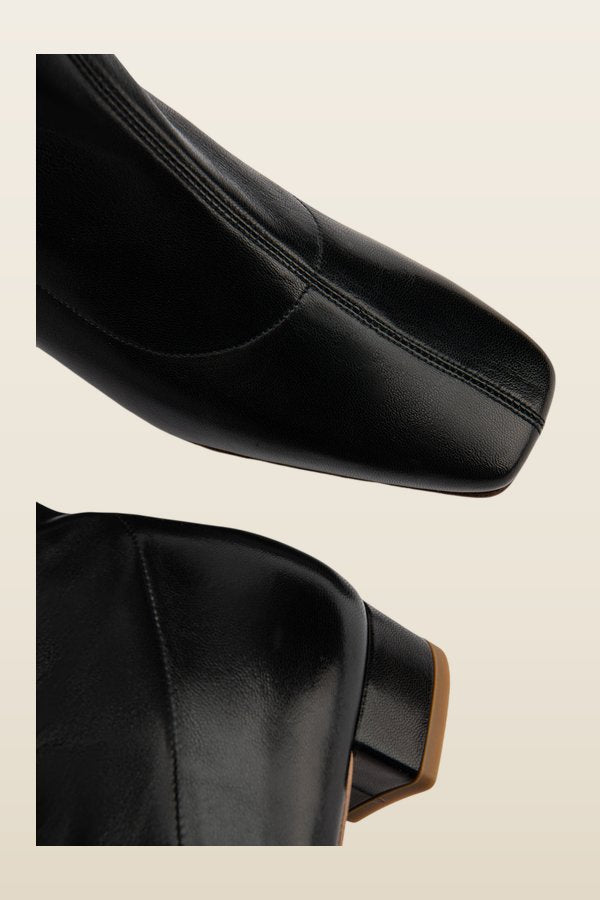 Este Black Leather Ankle Boot — model back