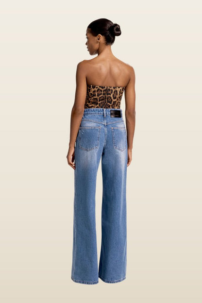 Etta bandeau in Leopard — model back