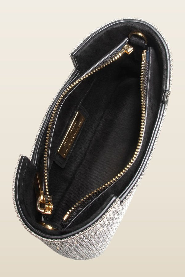 Evangelie With Chain — model back