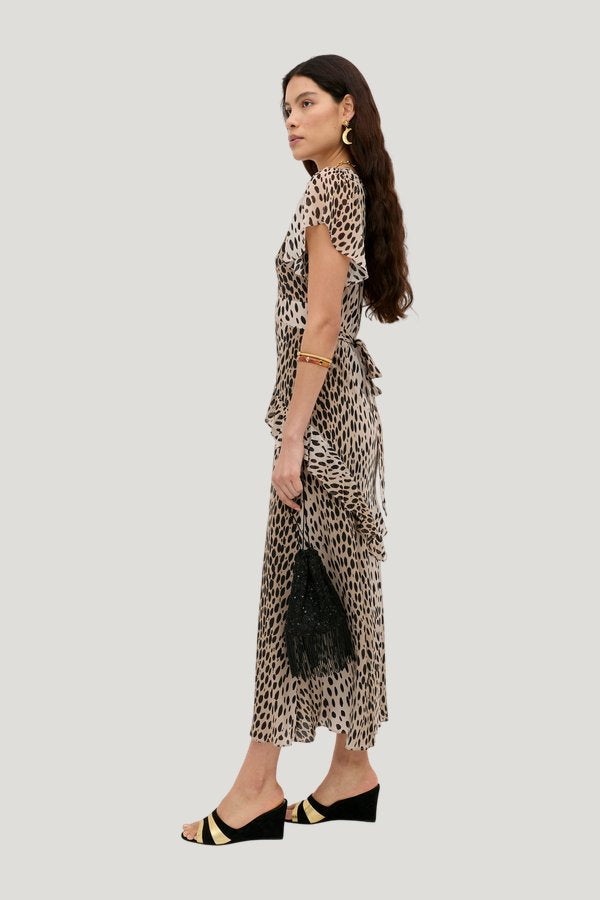 Evie - Antelope Spot — model side