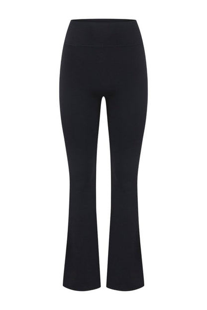 Form Invisible Scrunch Flare Leggings — packshot