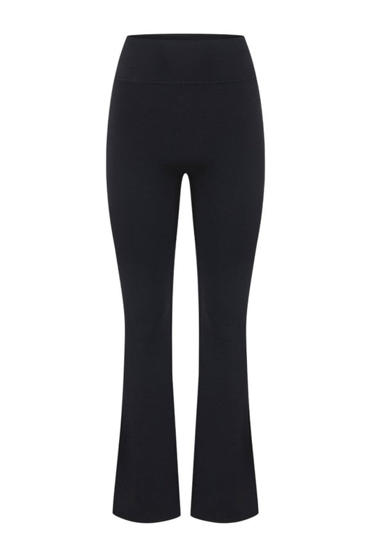 Form Invisible Scrunch Flare Leggings — packshot
