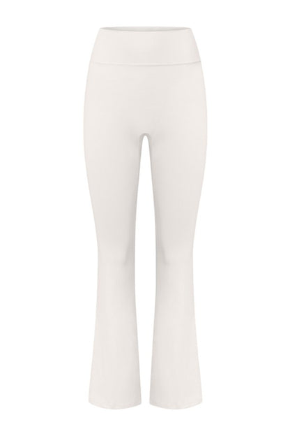 Form Invisible Scrunch Flare Leggings Tall | Vanilla — packshot