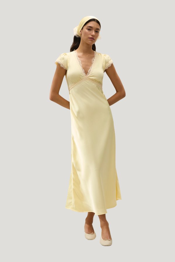 Gala Maxi Dress Lucia Lace — model front