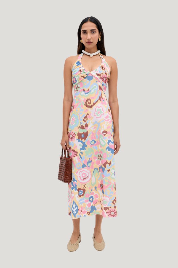 Ilyana - Ikat Bloom — model front