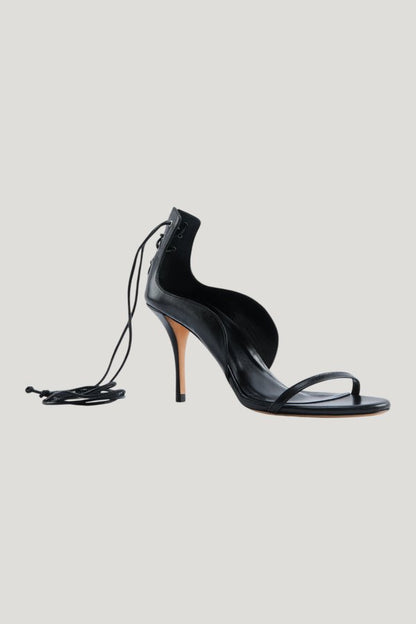 Issa Sandal Black Leather — model side