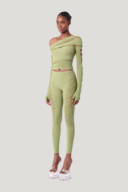 Ivy Legging Sativa — model side