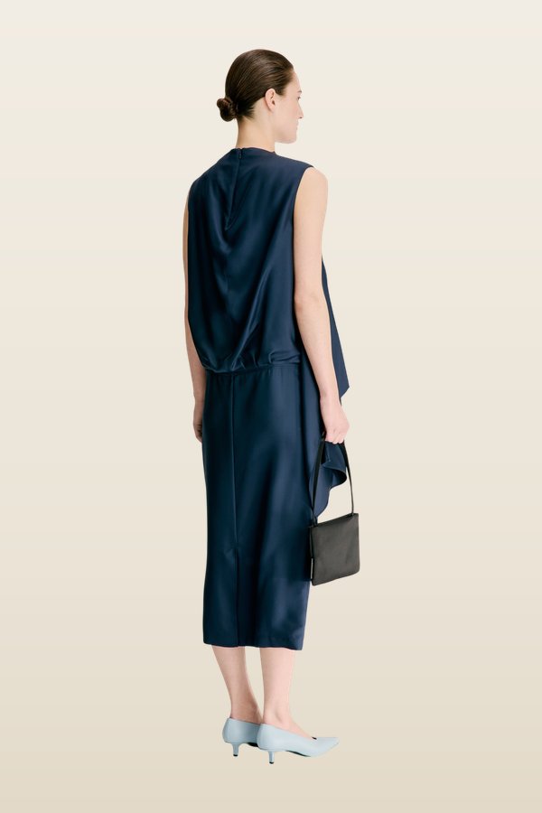 IZIA Silk twill dress — model back