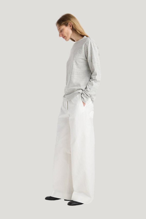 Japanese mouliné jersey long sleeve | grey mouliné — model side