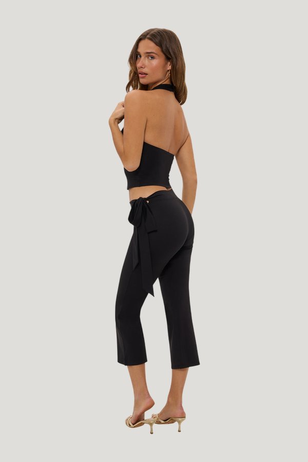 Jay Capri Pants — model front