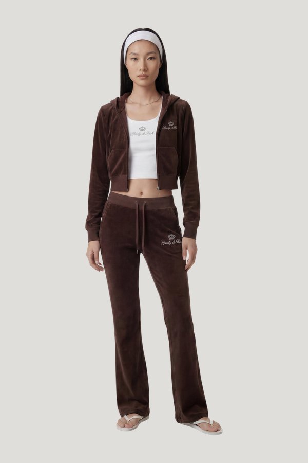Juicy Script Velour Sweatpant — model front