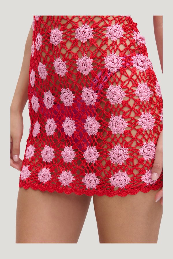 Julie Crochet Coverup — carry 3