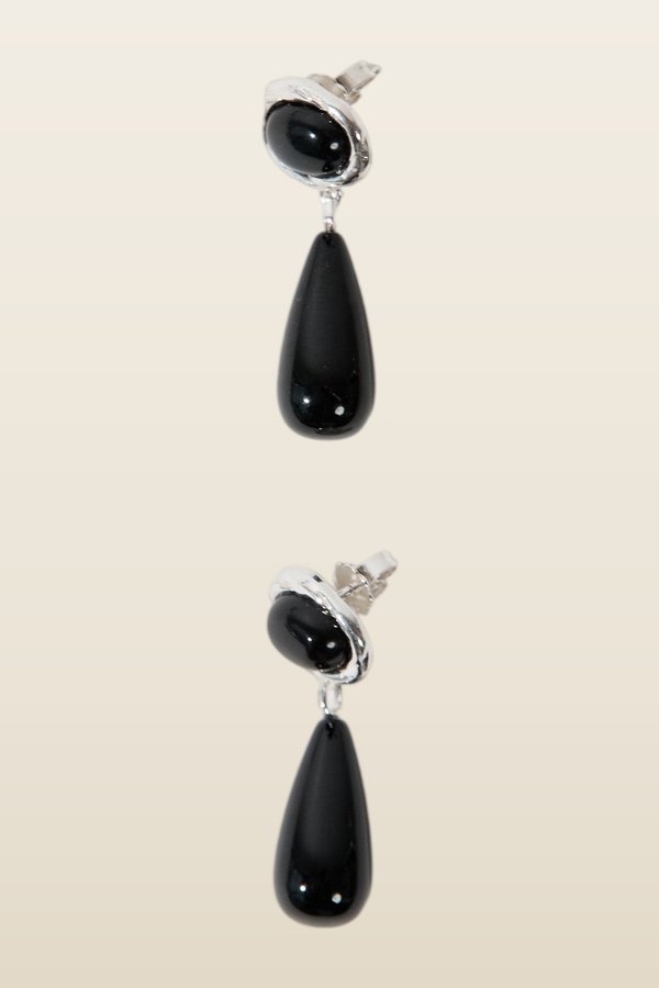 Kamma Earrings by Corali - Onyx — model back