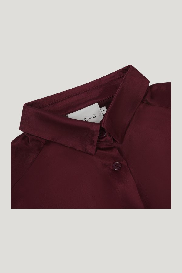 ‘lady’ Perfect Fit Fluid Blouse — model side