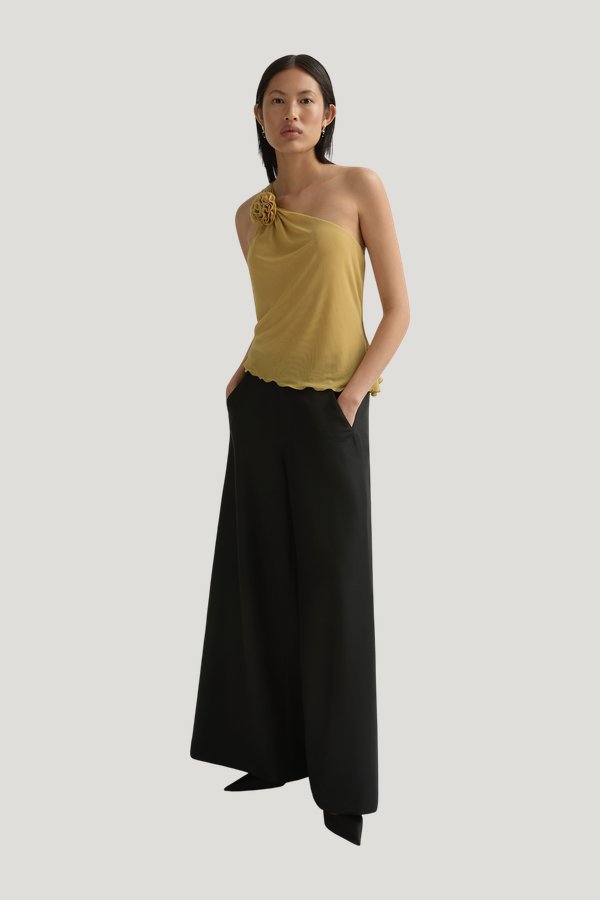 Leona Trouser — model side