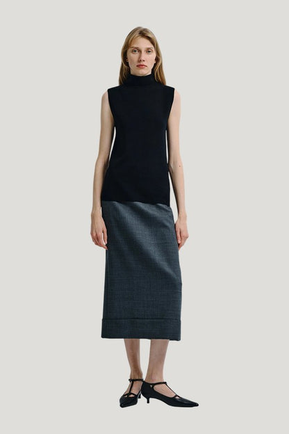 Lilou Sleeveless Turtleneck Top — carry 2
