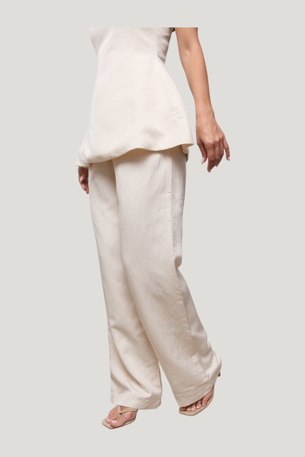 Linen Mix Tie Waist Trousers — model side