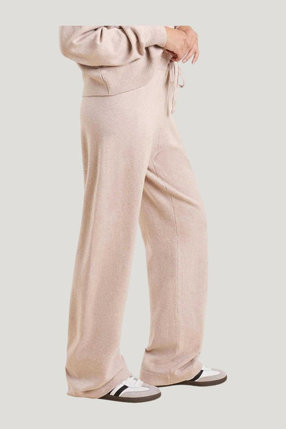 Luxe Knit Wide Leg Pant | Doe — model side