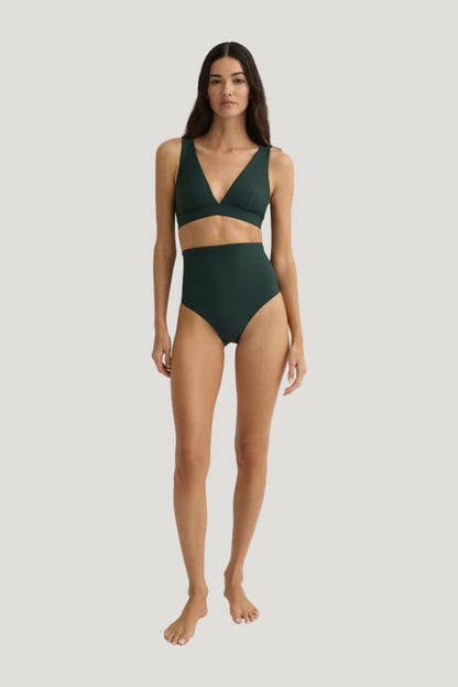 Lya Bikini Top - Forest (Sculpteur®) — model front