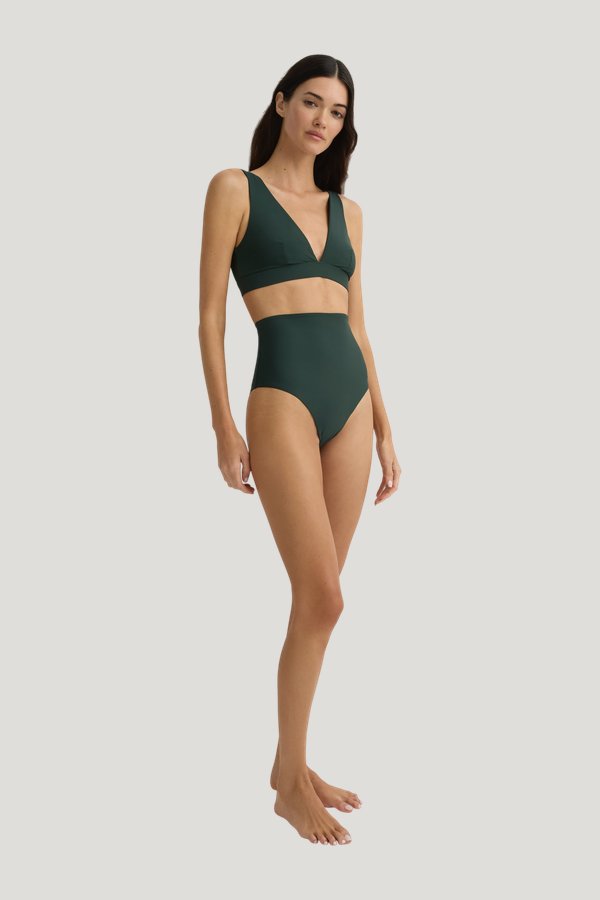 Lya Bikini Top - Forest (Sculpteur®) — model side