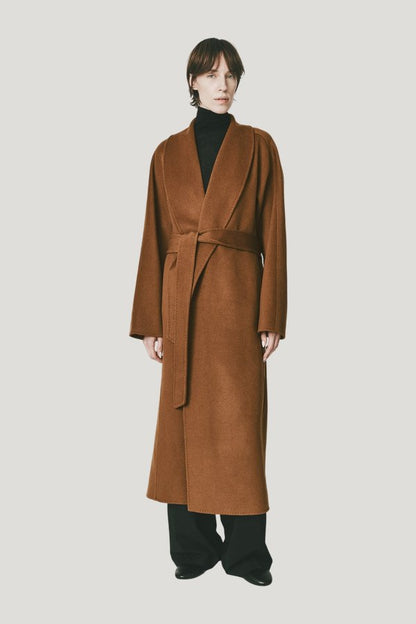 Manteaux Robe Coat — model front