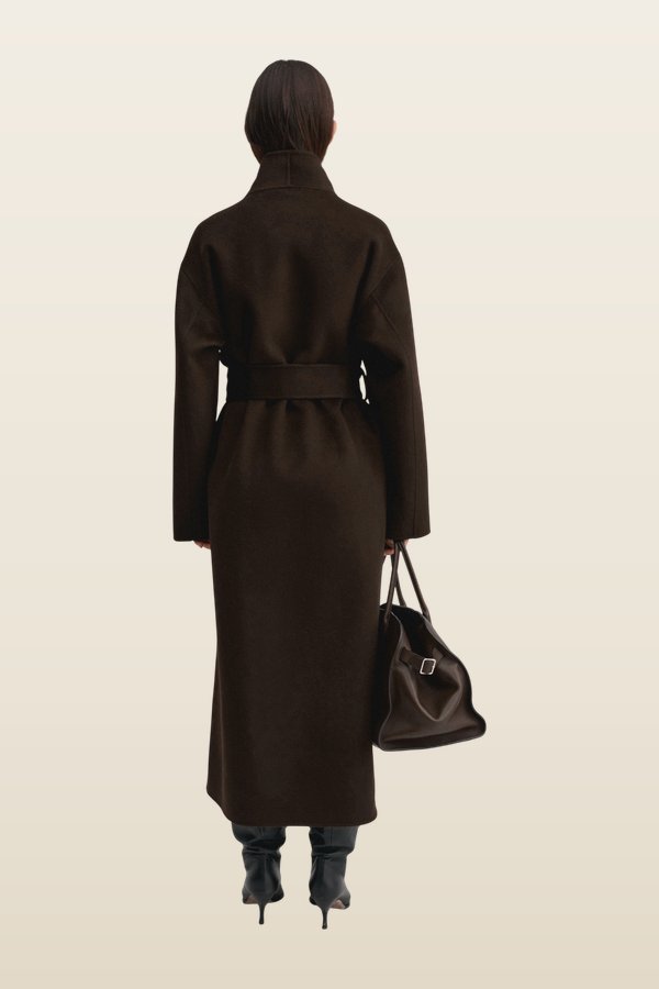 Mara Doublé Coat, — model back