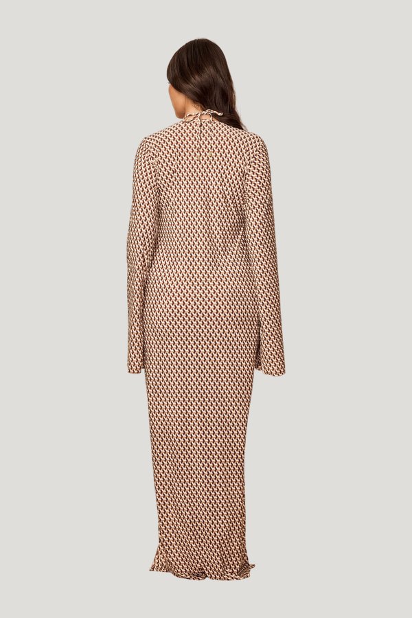 Marabella Kaftan - Husk Geo Tissue Jersey — model side