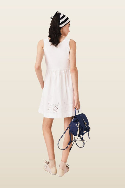 Short dress with lace trim — carry 4