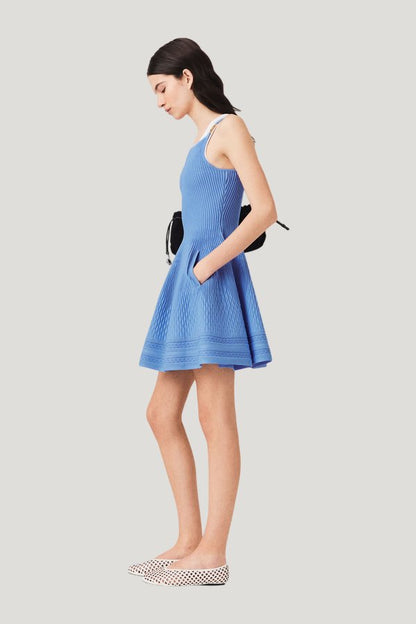 Short knit dress — carry 3