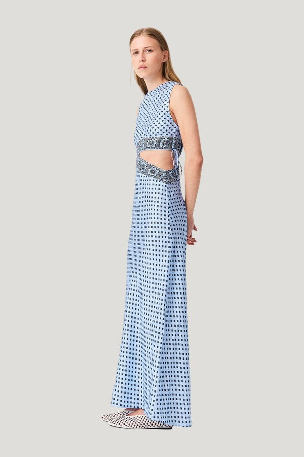 Patterned cutaway dress — model side