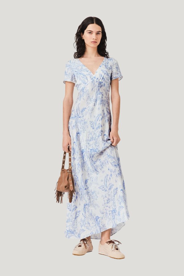 Flowing patterned maxi dress — model front