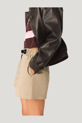 Cotton shorts — model side