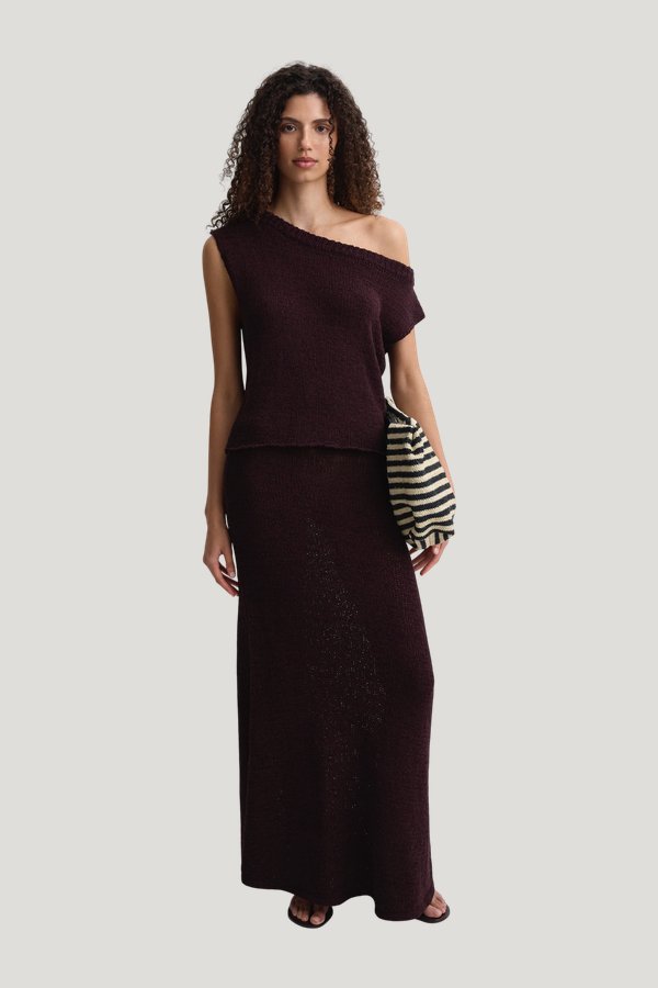 Micah Top Prune — model front