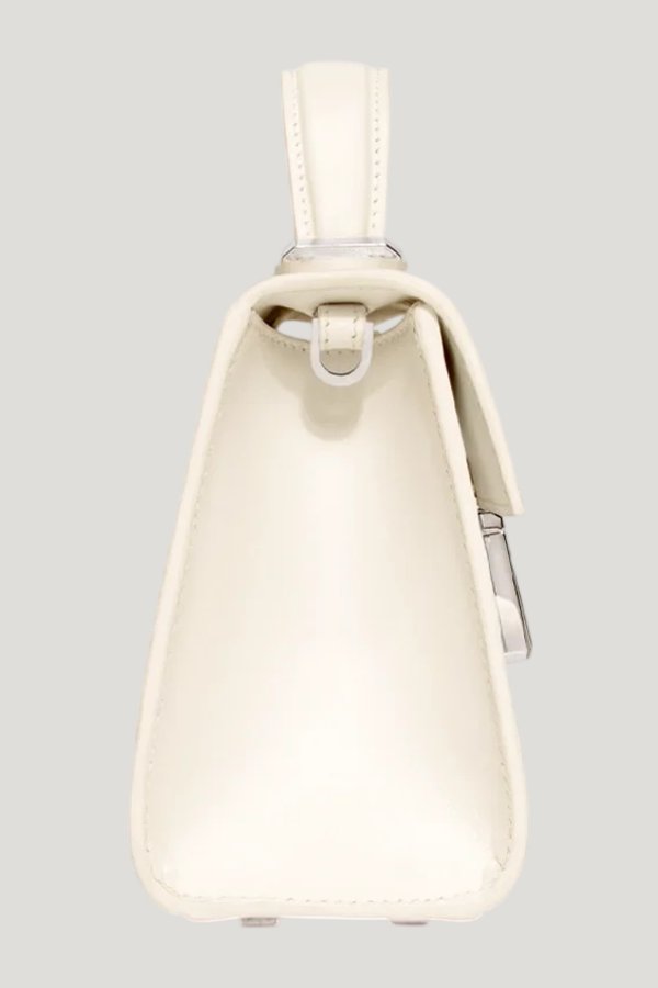 Micro Stella In Cream Leather — model side