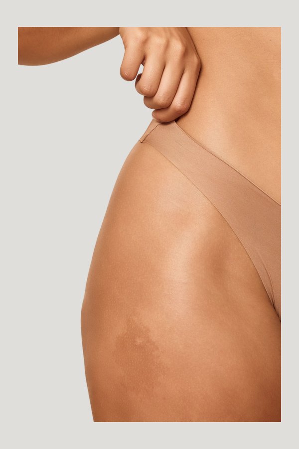 Monday Invisible Thong 3 Pack — model side