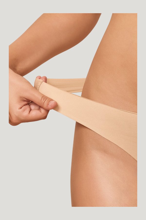 Monday Invisible Thong 3 Pack - Cashmere — model side