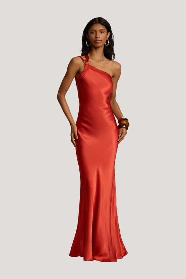 Monique Dress Rust — model front