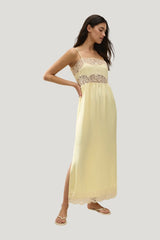 Morris Midi Dress Lucia Lace — model side
