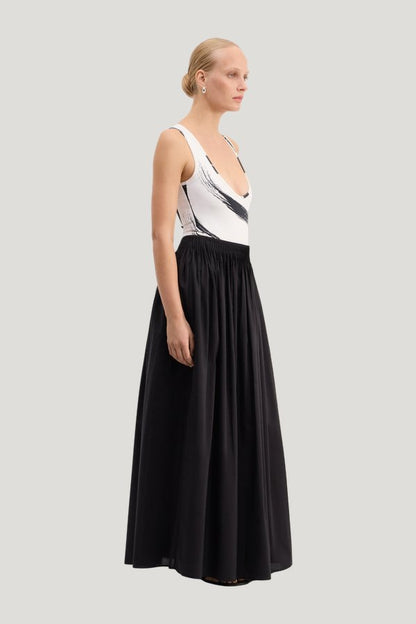 NAYA Gathered midi skirt — model side