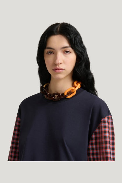 Orange and brown resin chain necklace — model front
