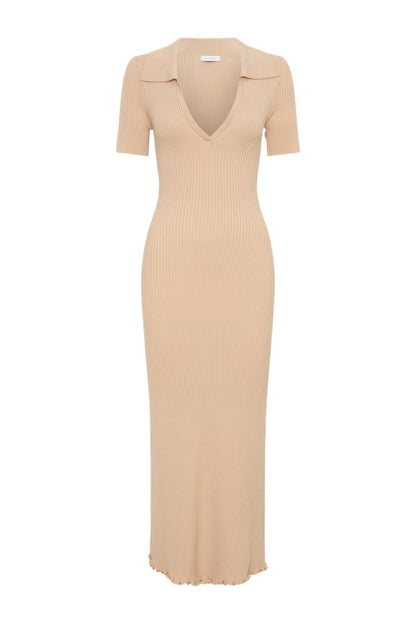 Nichelle Short Sleeve Collared Knit Midi Dress - Natural — packshot