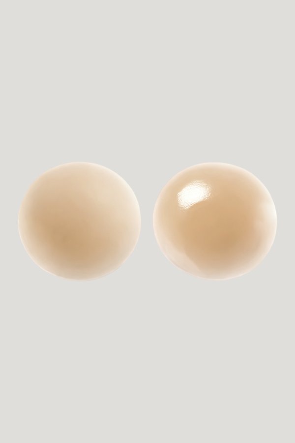 Nipple Covers - Milky — model front