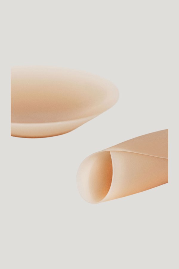 No-Show | Adhesive Nipple Covers — model front