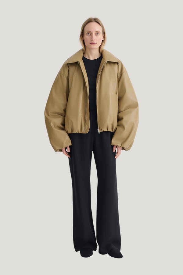 Asger - Padded Okobor™ jacket - Muted — model front