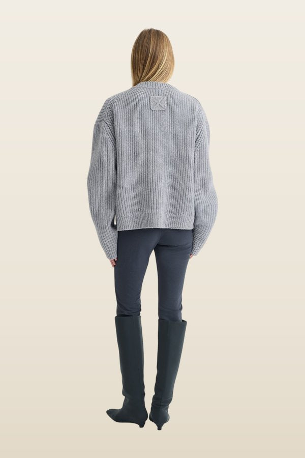 Morcar - Merino and cashmere sweater — model back