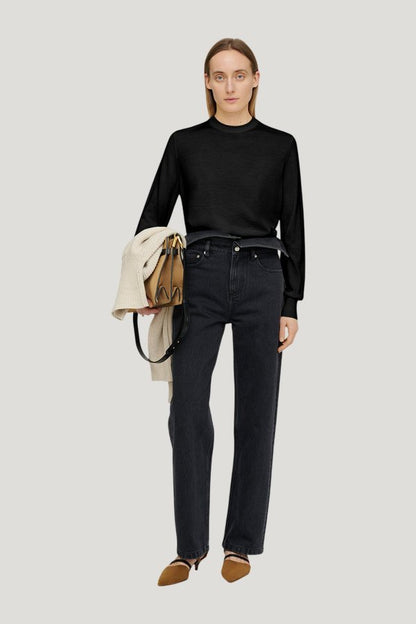 Nadra - Fine merino sweater — carry 2