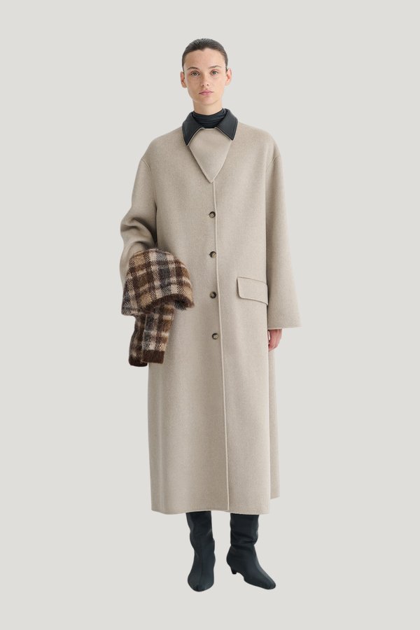 Rowina - Regenerated leather coat — carry 2