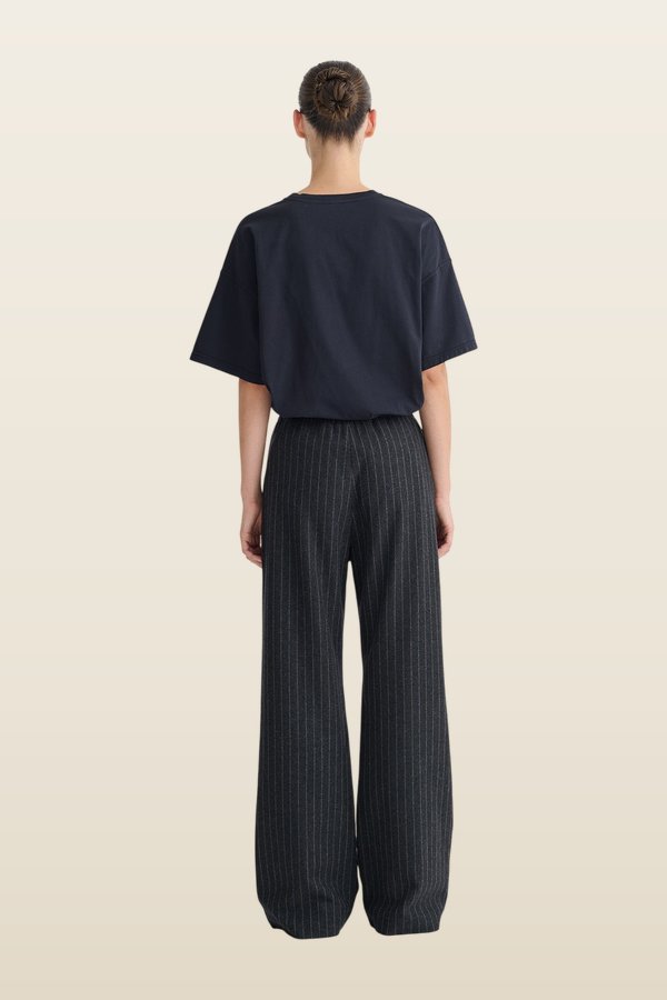 Arvenn - Pants — model back
