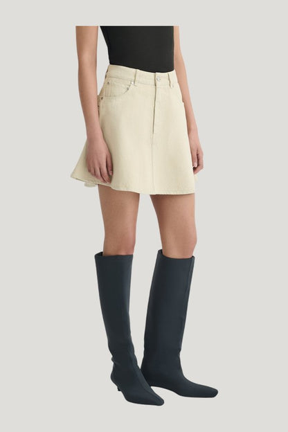 Neah - Denim mini skirt — model side